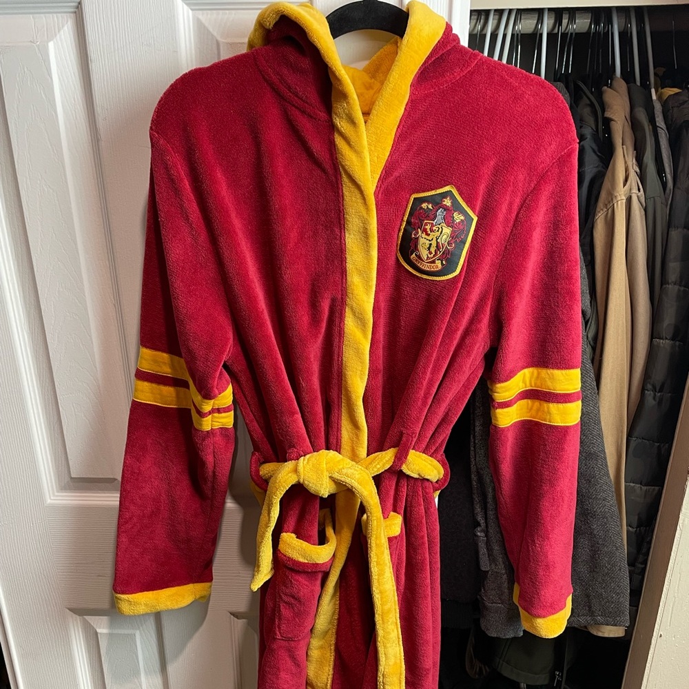 Harry Potter gryffindor robe